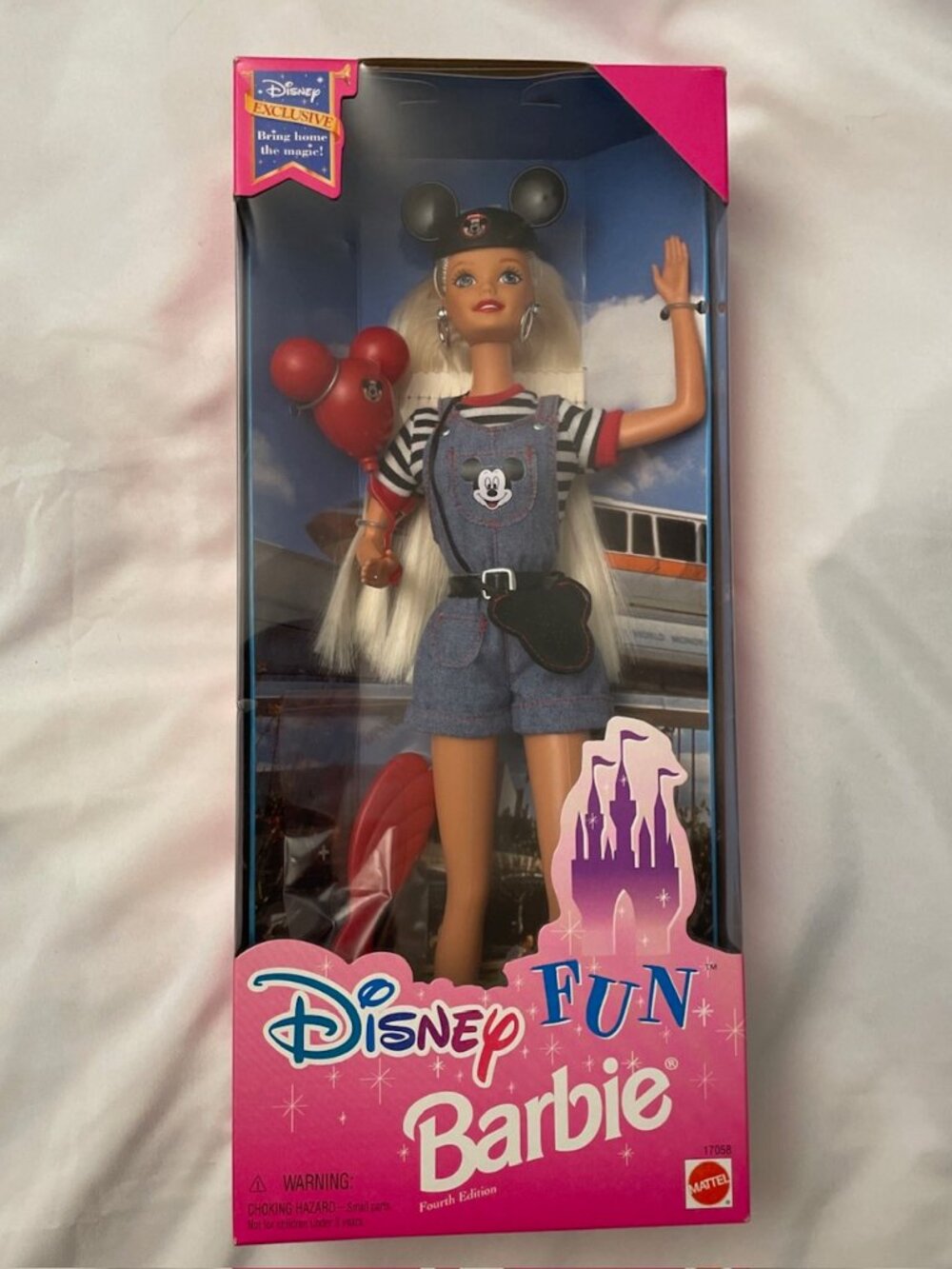 1996 Mattel Disney Fun Barbie Doll Fourth Edition Disney Exclusive 17058 NRFB